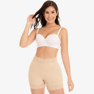High-Waist Lace Shorty